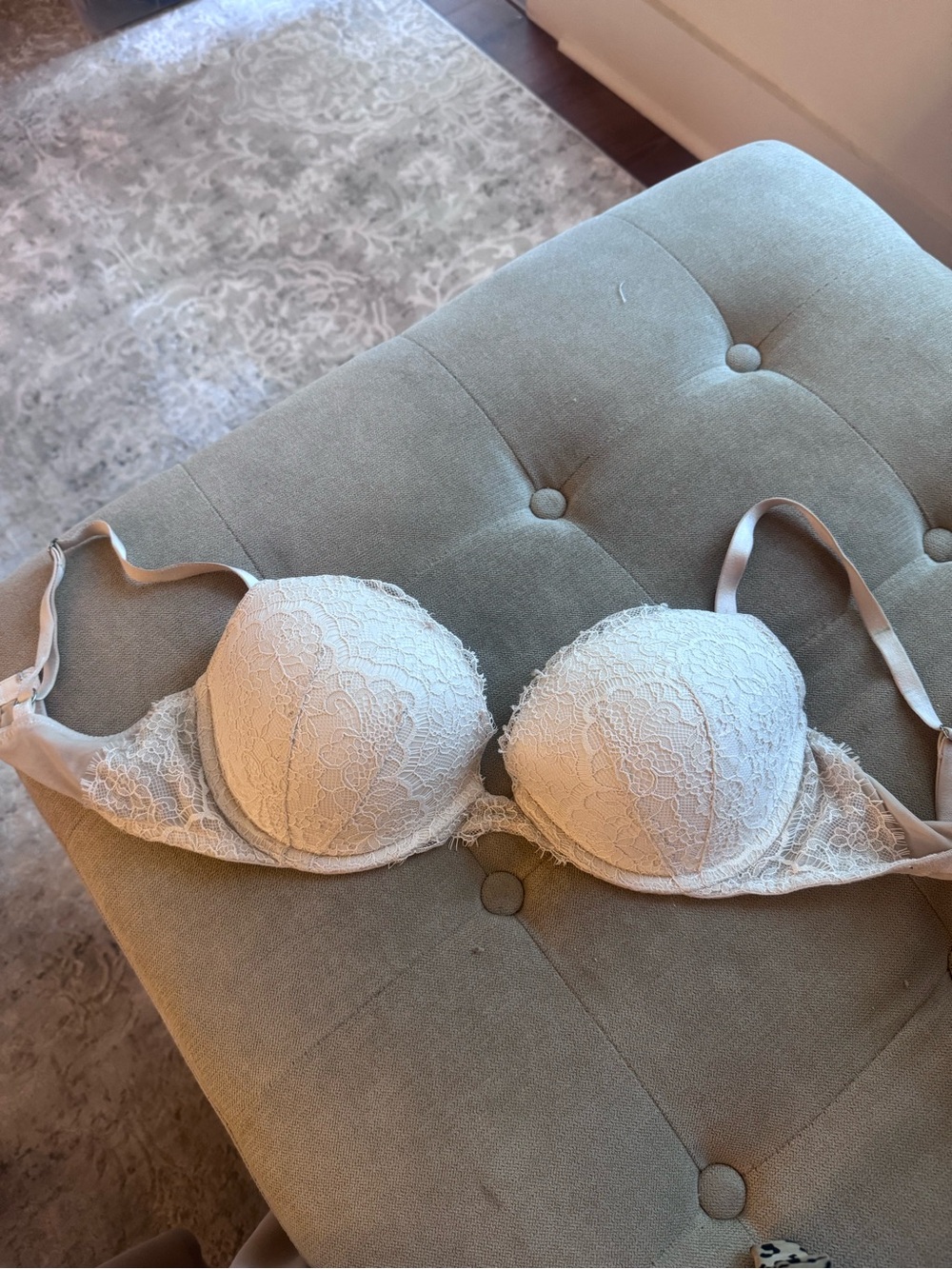 Victoria's Secret Lace Push-Up Bra in Ivory